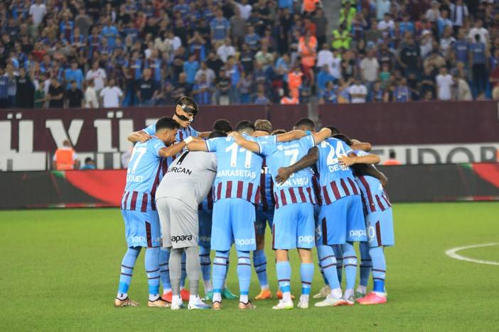 Trabzonspor’un eski futbolcusundan flaş sözler! “Şampiyon olmak istiyorlarsa…” 2